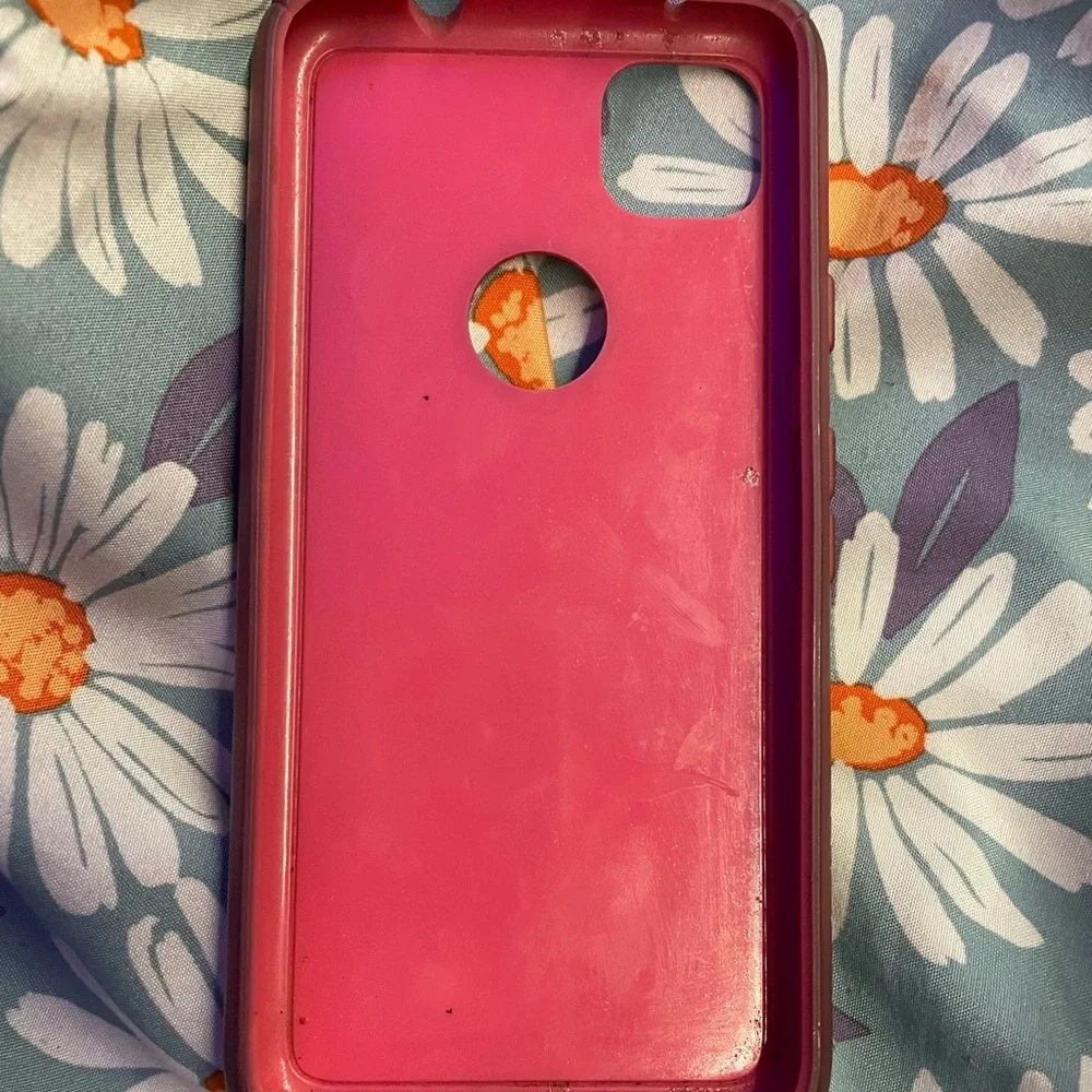 pixel 4a +phone case and charger